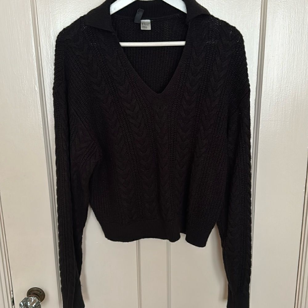 Collared Cable Knit Sweater - L - Picture 3 of 7